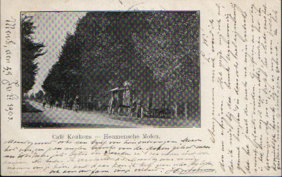 Molenhoek Heumen, links cafe Keukens na 1905. Later woonde hier dokter Gerritsen. Vanaf hier kijkt u richting Mook.