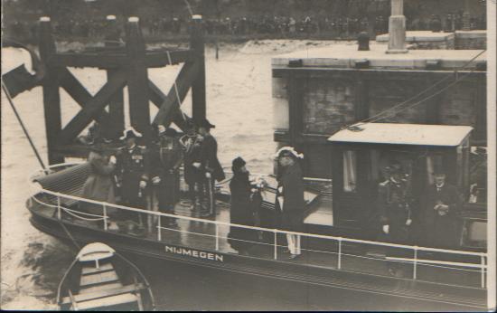 Weurt okt 1927 opening Maas en Waalkanaal door