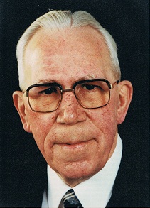 Pastoor Johannes Schellekens was pastoor van Heumen 15 april 1970 tot 1 mei 1990.
