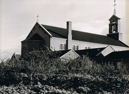 Foto genomen door Martien Coppens uit Endhoven, in opdracht van Edmond Nijsten architect RK Kerk Sint Georgius te Heumen. jaren 50. bron R Nijsten